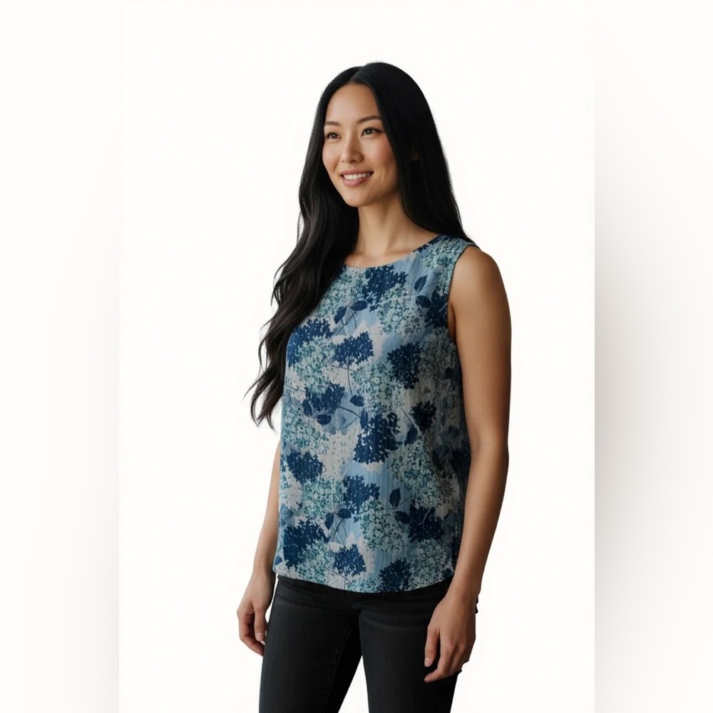 New direction, women’s sleeveless blouse lined. New with tags. Light/Dark Blue. - Picture 2 of 11
